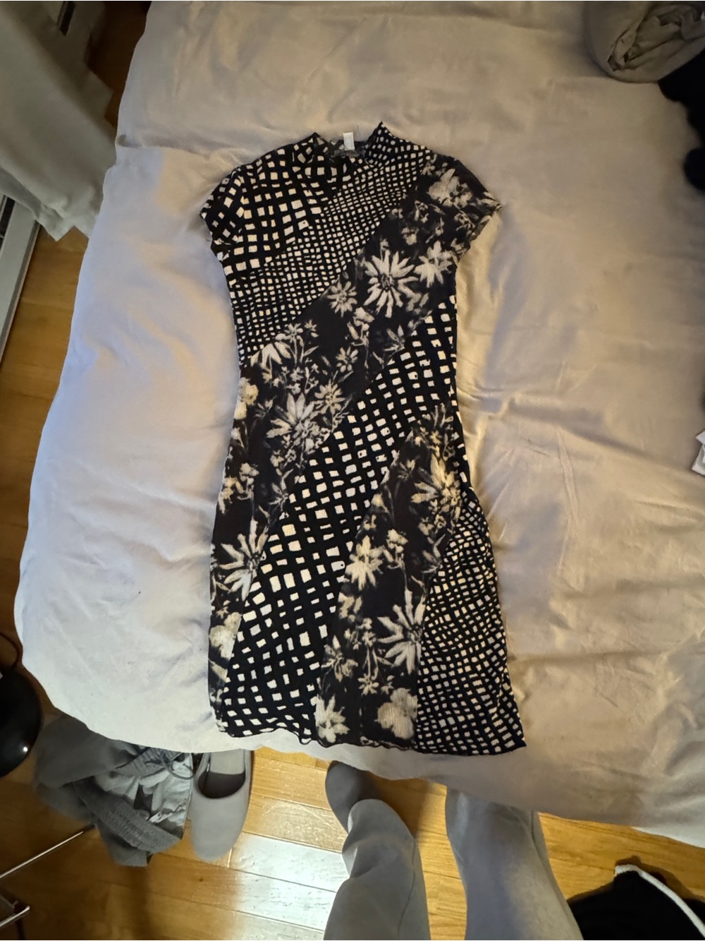 Urban Outfitters Black & tan Patterned Short-Sleeve Dress